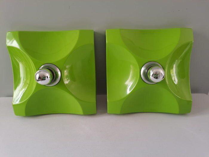 Pair of Italian sconces - Fael "Scudo"