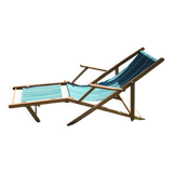 Vintage wooden and striped canvas deck chair – Retro style, chic country style