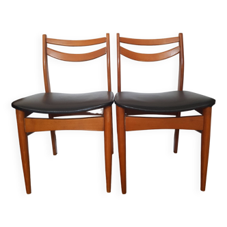 Set of 2 Scandinavian chairs