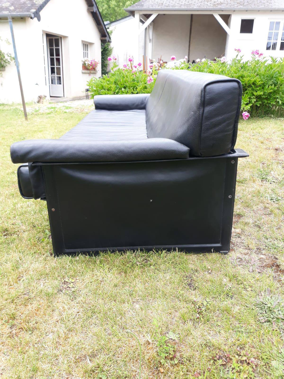 Leather sofa Tito Agnoli for Matteo Grassi