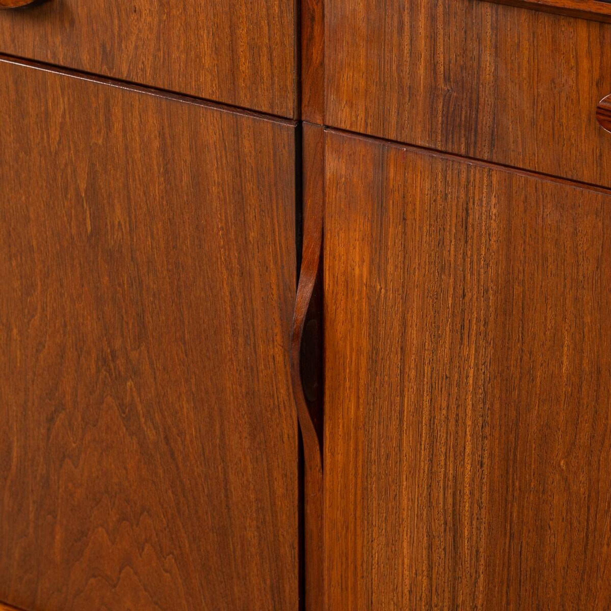 20thC ENGLISH ROSEWOOD SIDEBOARD BY GORDON RUSSELL c.1967
