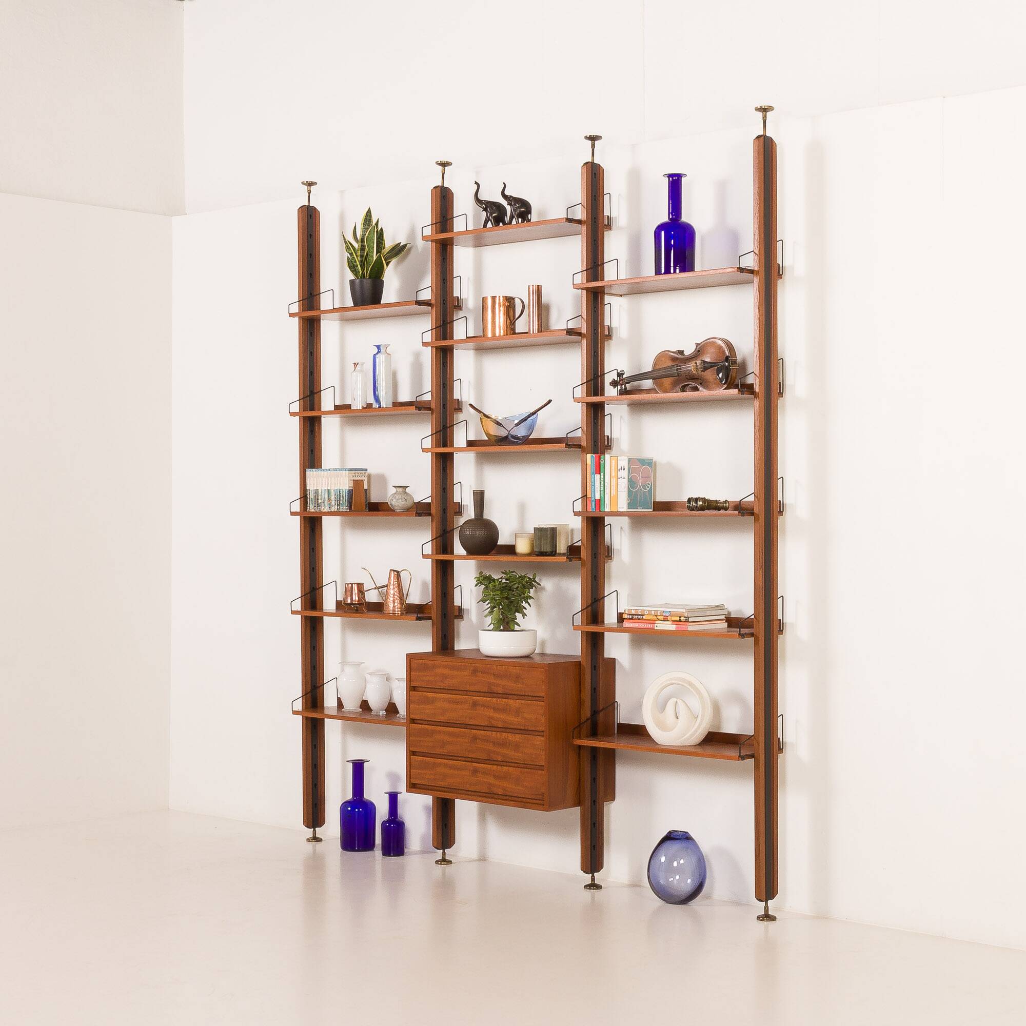 Italian mid century floor to ceiling teak wall unit or room divider, 1960