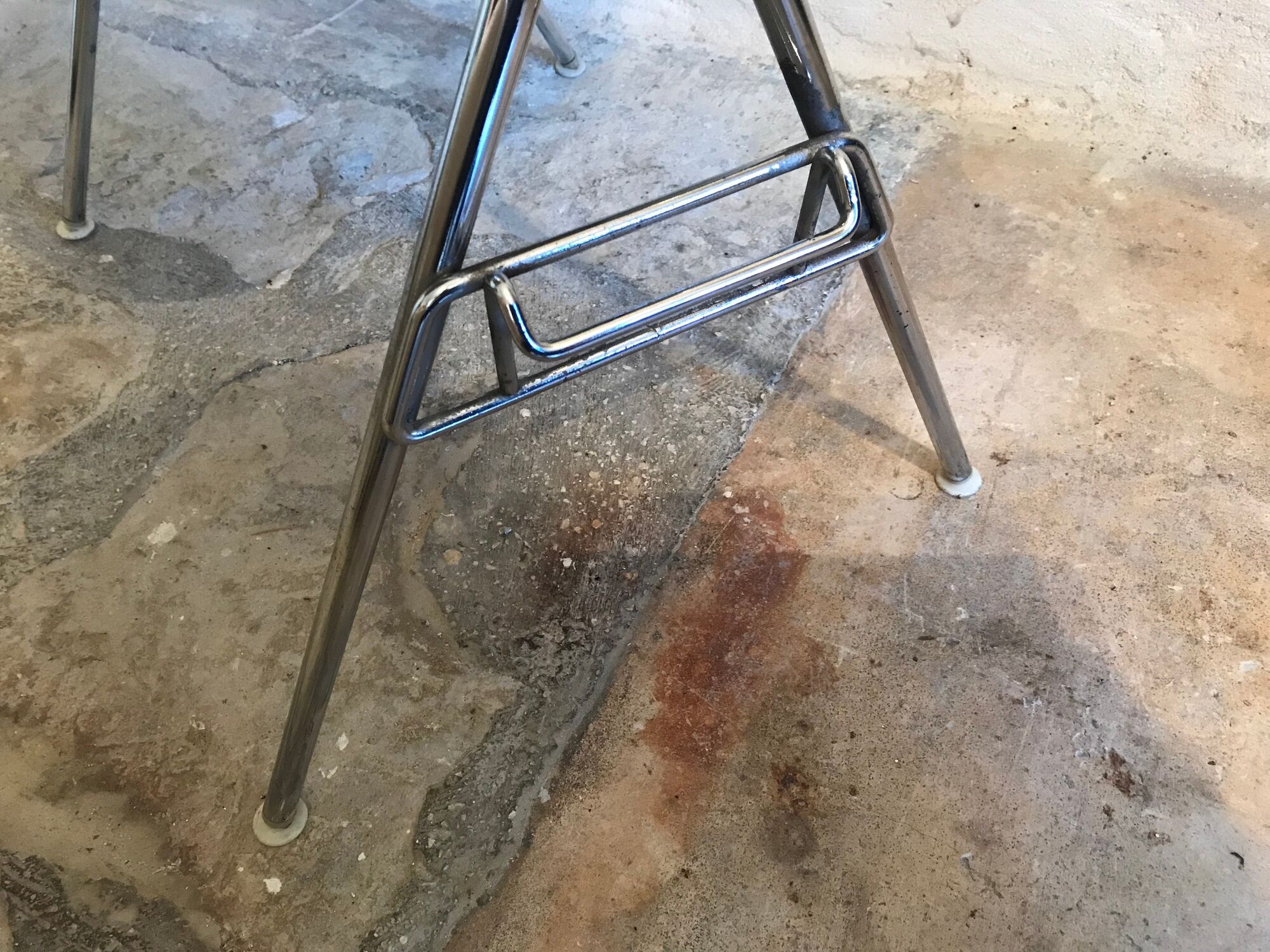 Set of 2 Eames chairs for Herman Miller fiberglass 1960-70's