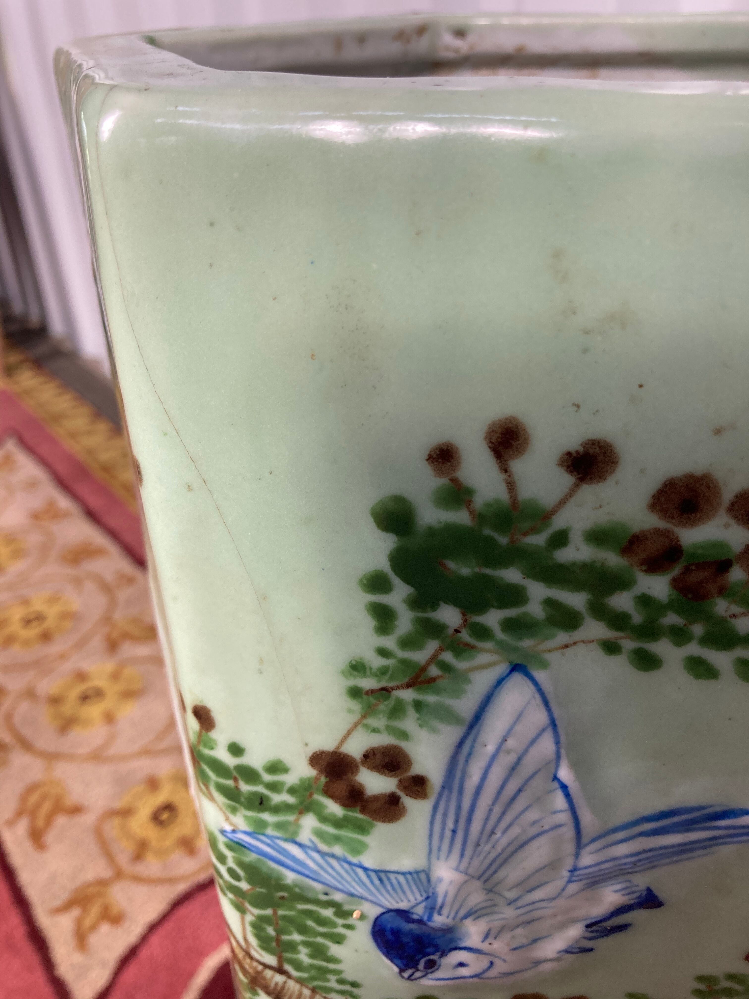 Chinese umbrella holder