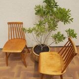 4 Scandinavian chairs like "Stockholm"