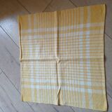 4 large vintage napkins