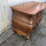 Beautiful Bordeaux chest of drawers