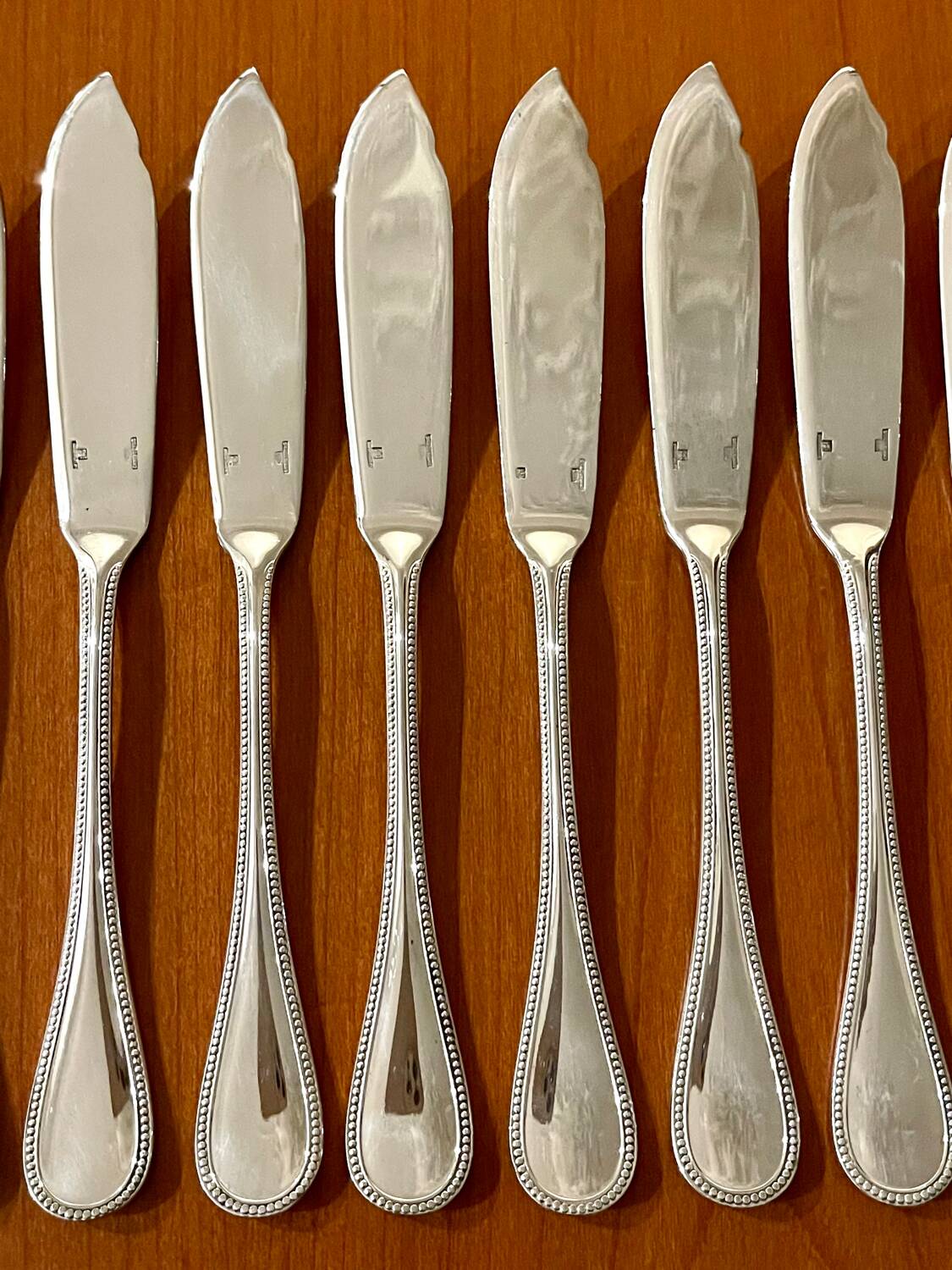 Christofle pearls 12 fish cutlery 24 pieces excellent condition