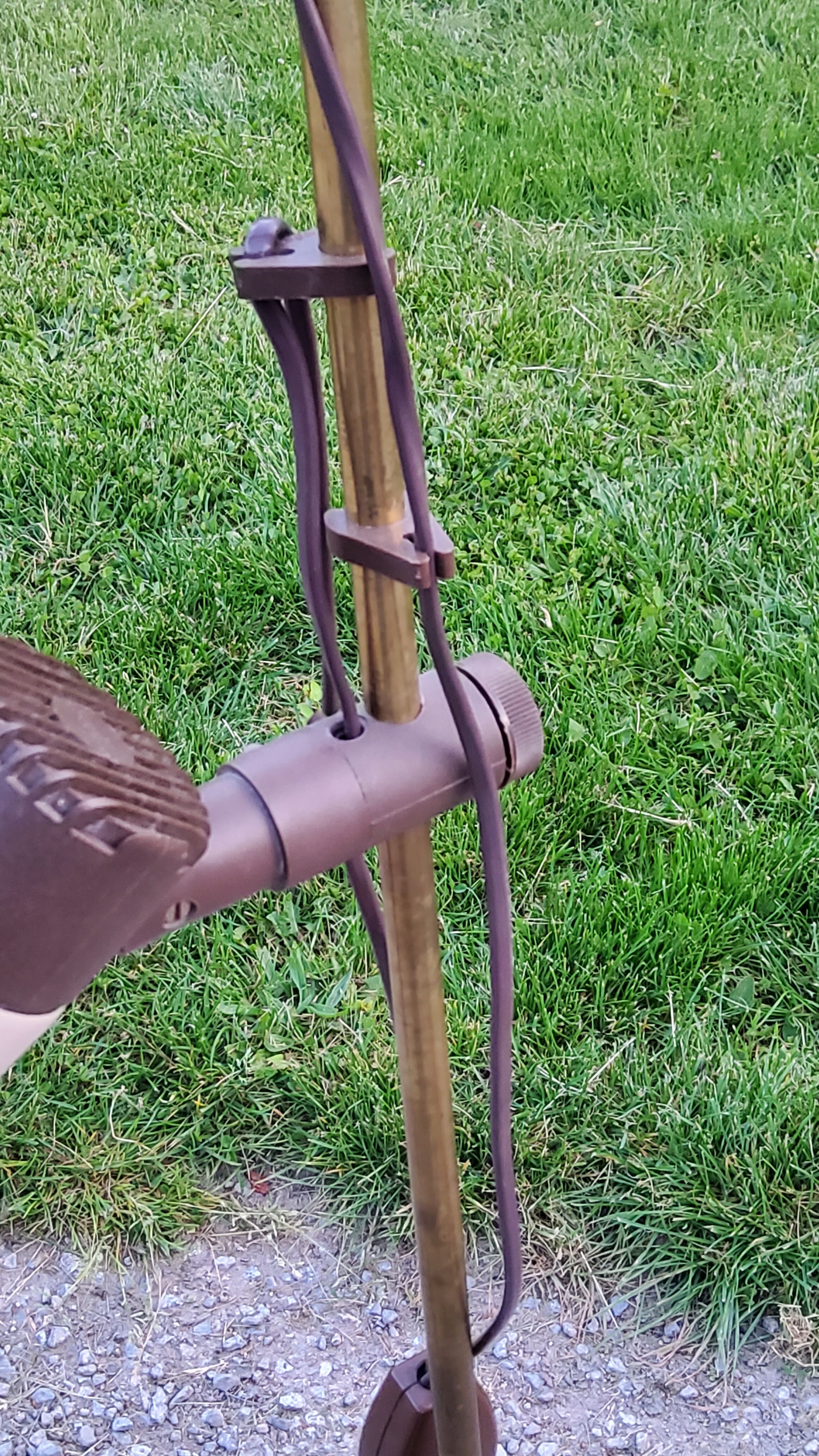 Floor lamp of the 70s in gilded brass lacquered beige metal and brown plastic 2 spots