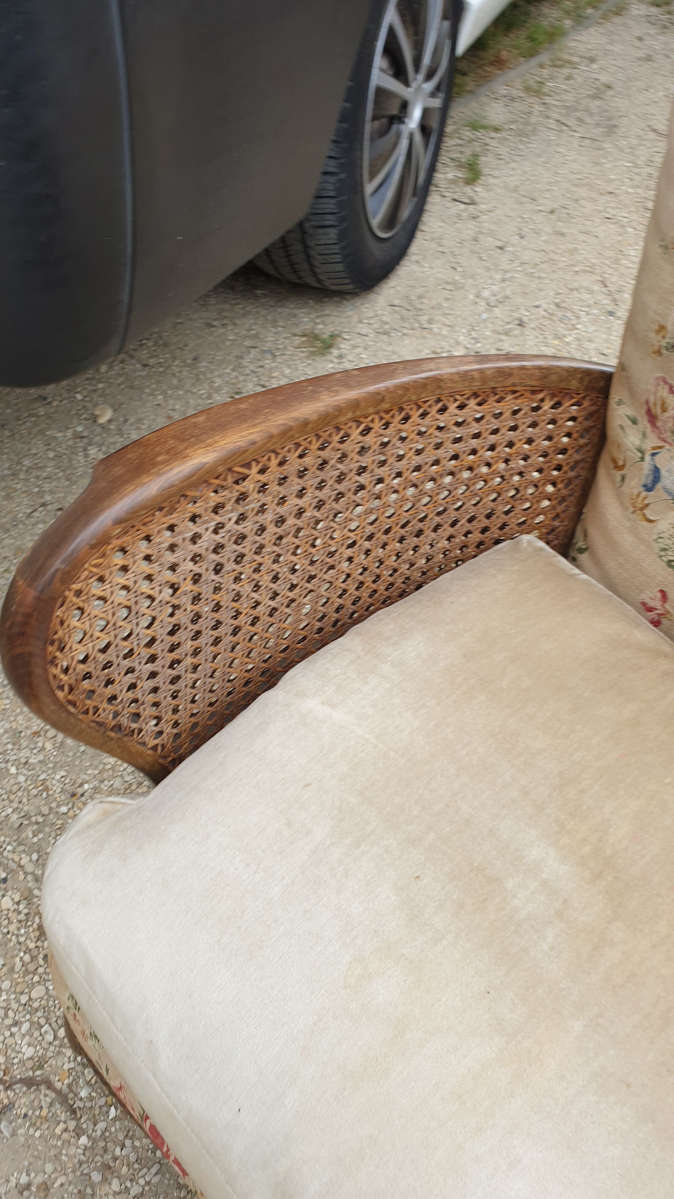 Pair of armchairs in walnut 1930