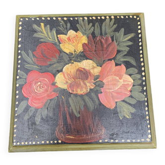 Artisanal and decorative wooden trivet, hand painted, vintage floral pattern 1980