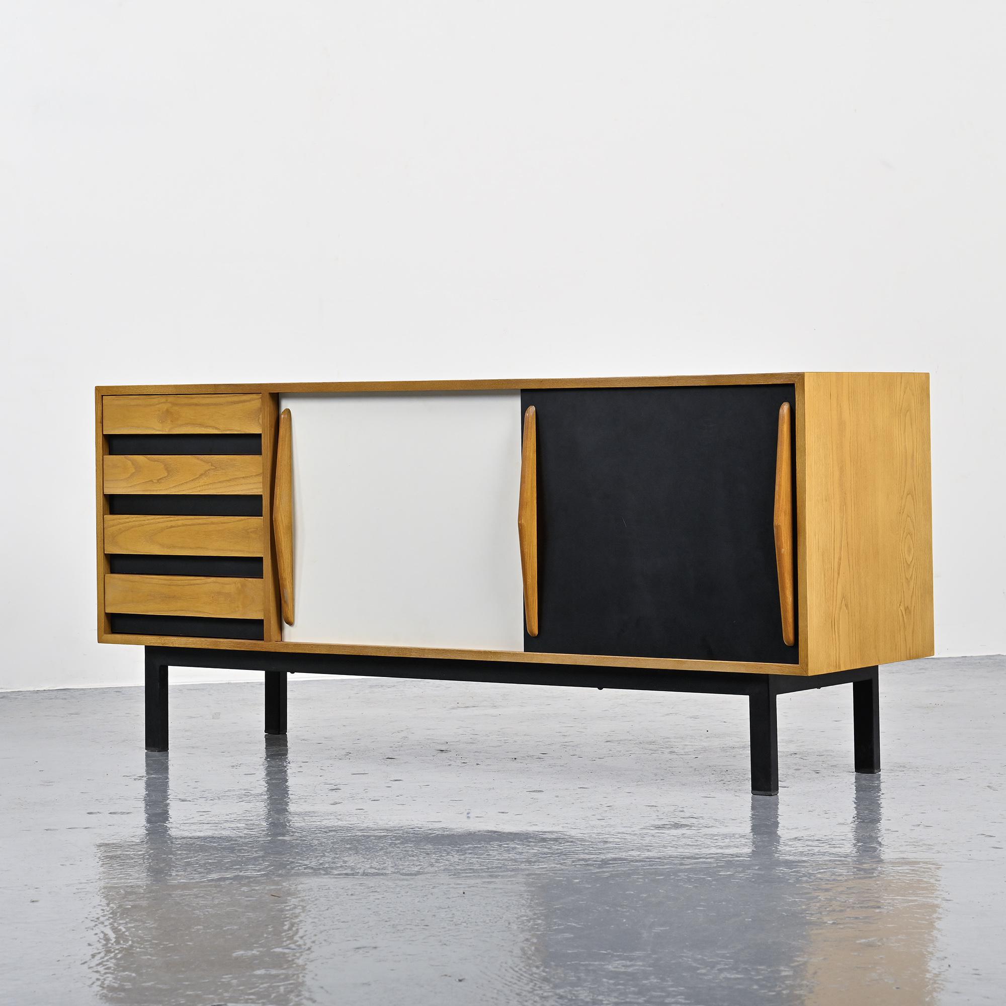 Enfilade Cansado par Charlotte Perriand, circa 1960