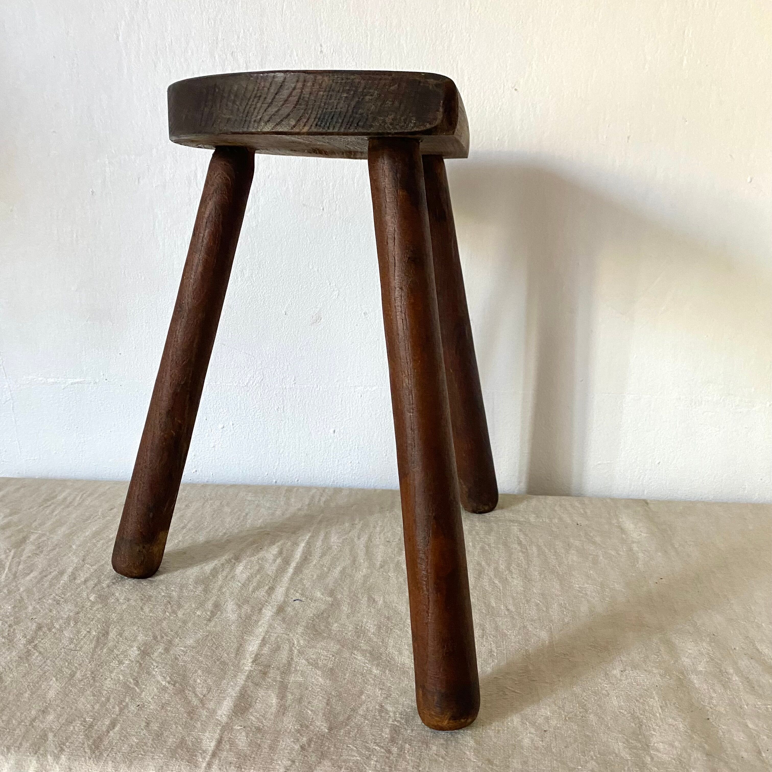 Tripod stool plant holder