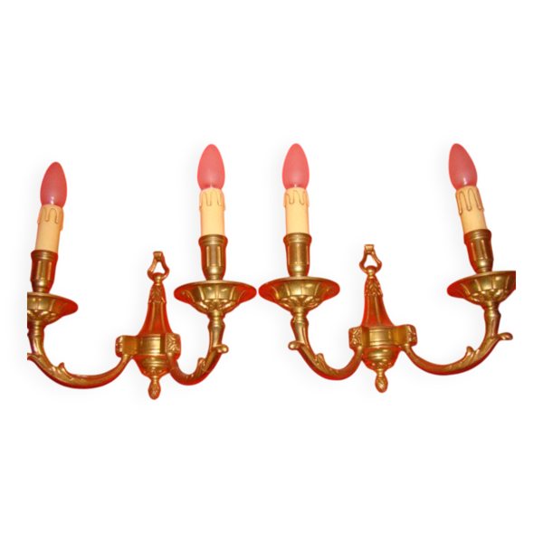 paire d'appliques en bronze massif doré à 2 bougeoirs de style '' Louis XVI