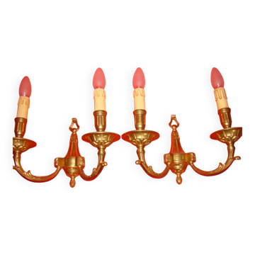 paire d'appliques en bronze massif doré à 2 bougeoirs de style " Louis XVI