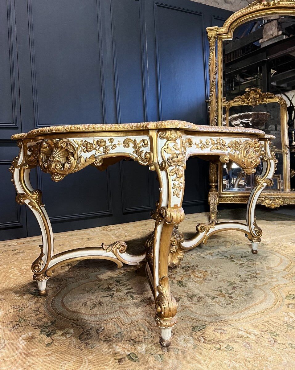 Mid-period table Napoleon III in painted and gilded wood