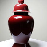 Covered vase, Chinese ginger jar in oxblood and celadon ceramic.