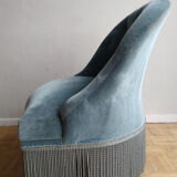 Armchair in blue velvet