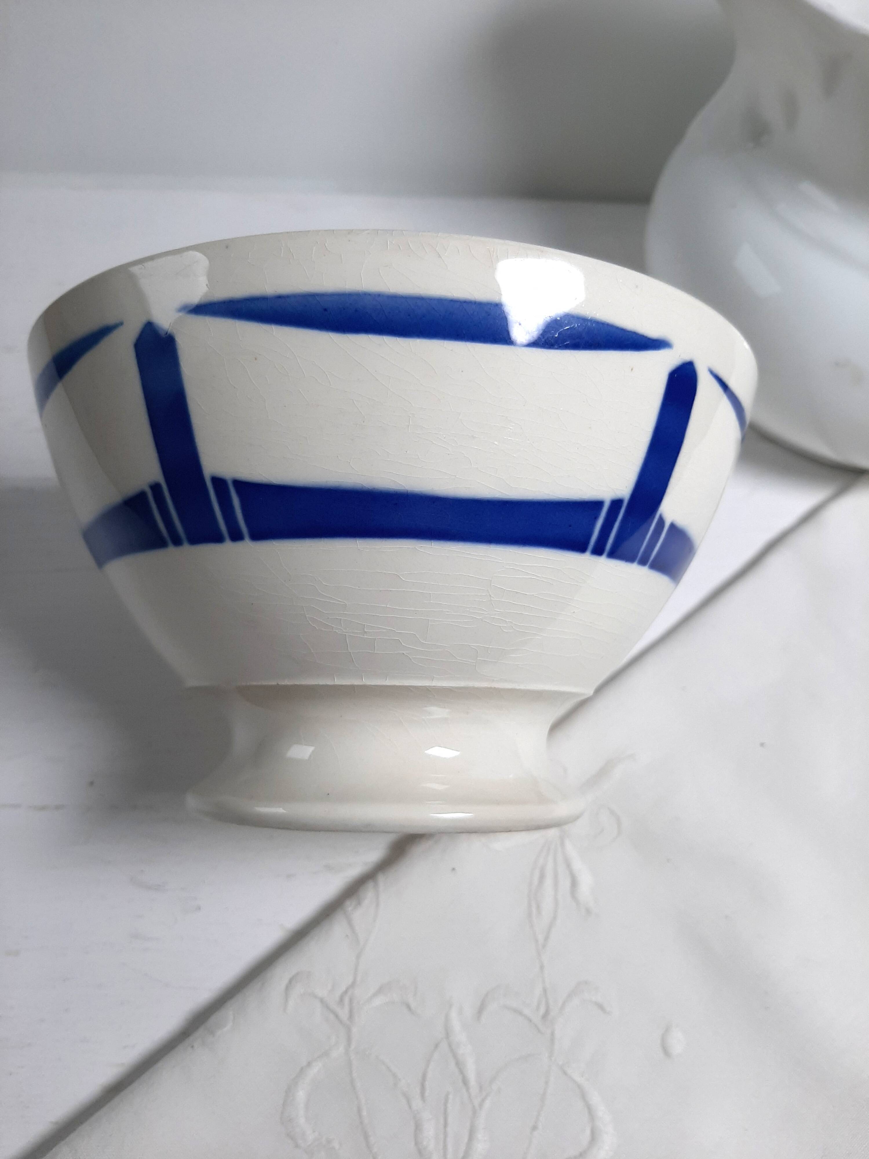 Vintage ironstone bowl from the Badonviller factory in cream and blue.