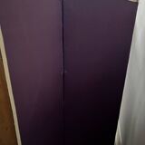 Four-panel screen decorated with an oval tapestry from the 20th century.