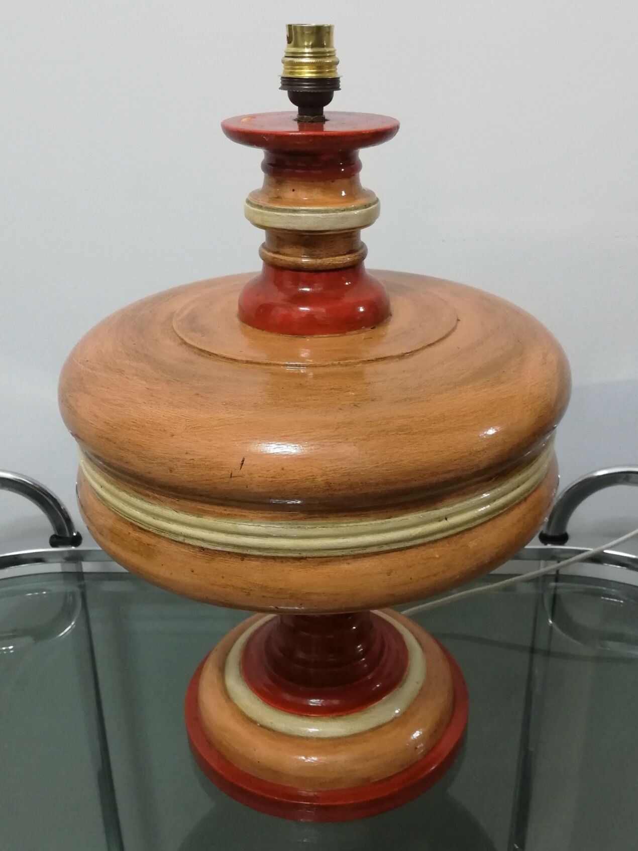 Ceramic lamp wood effect