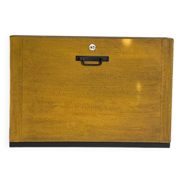 Bureau suspendu