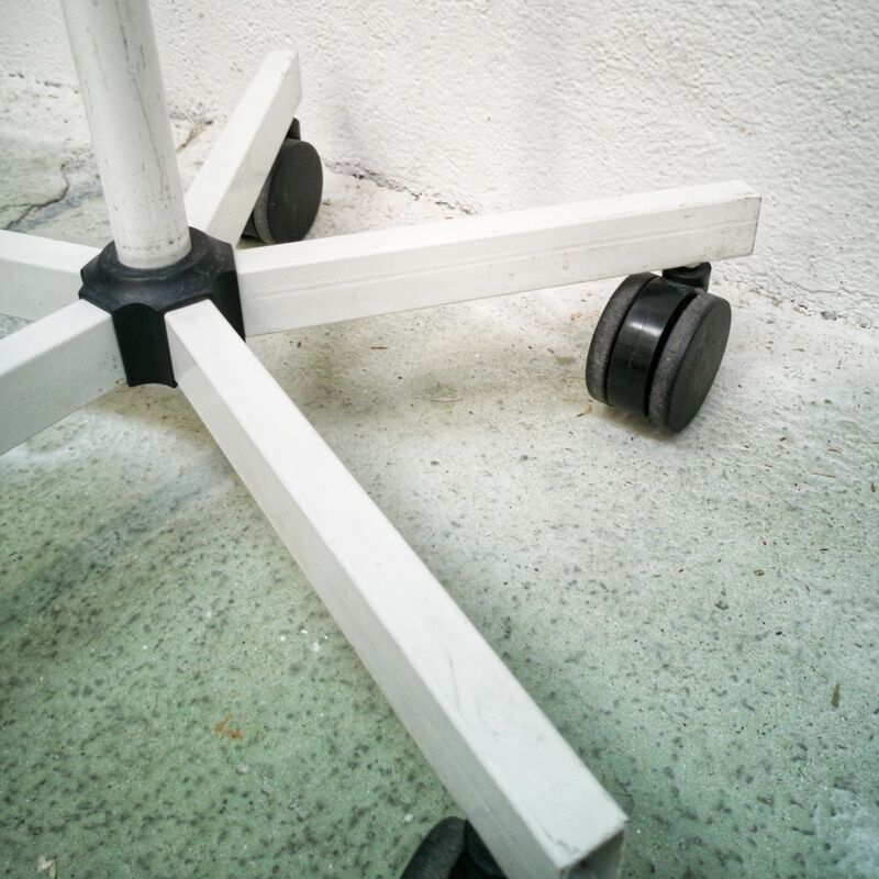 Metal turnstile display