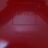 Sintesi Eye red plexiglass chair