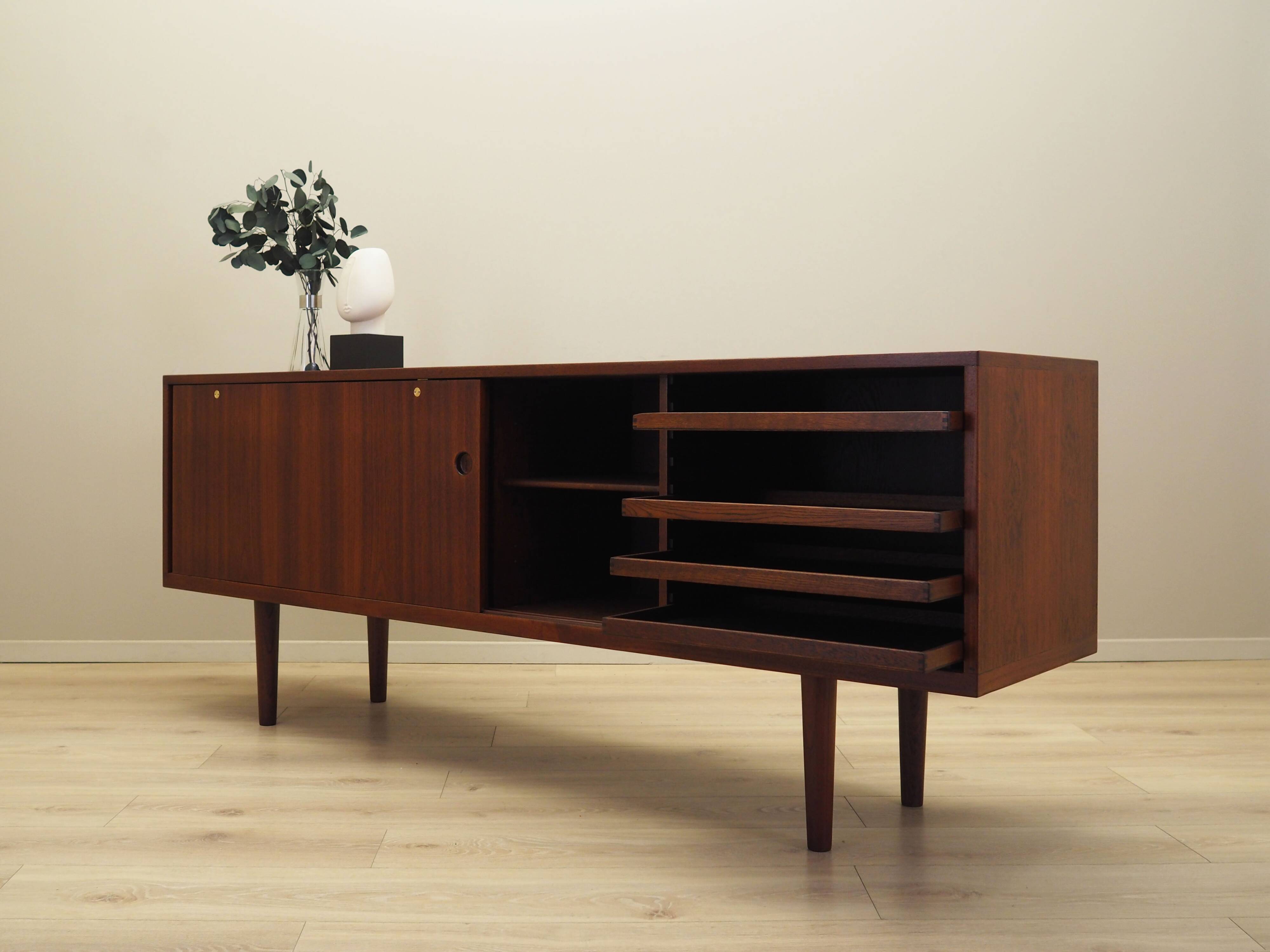 Teak sideboard, Danish design, 1960s, designer: Hans J. Wegner, production: