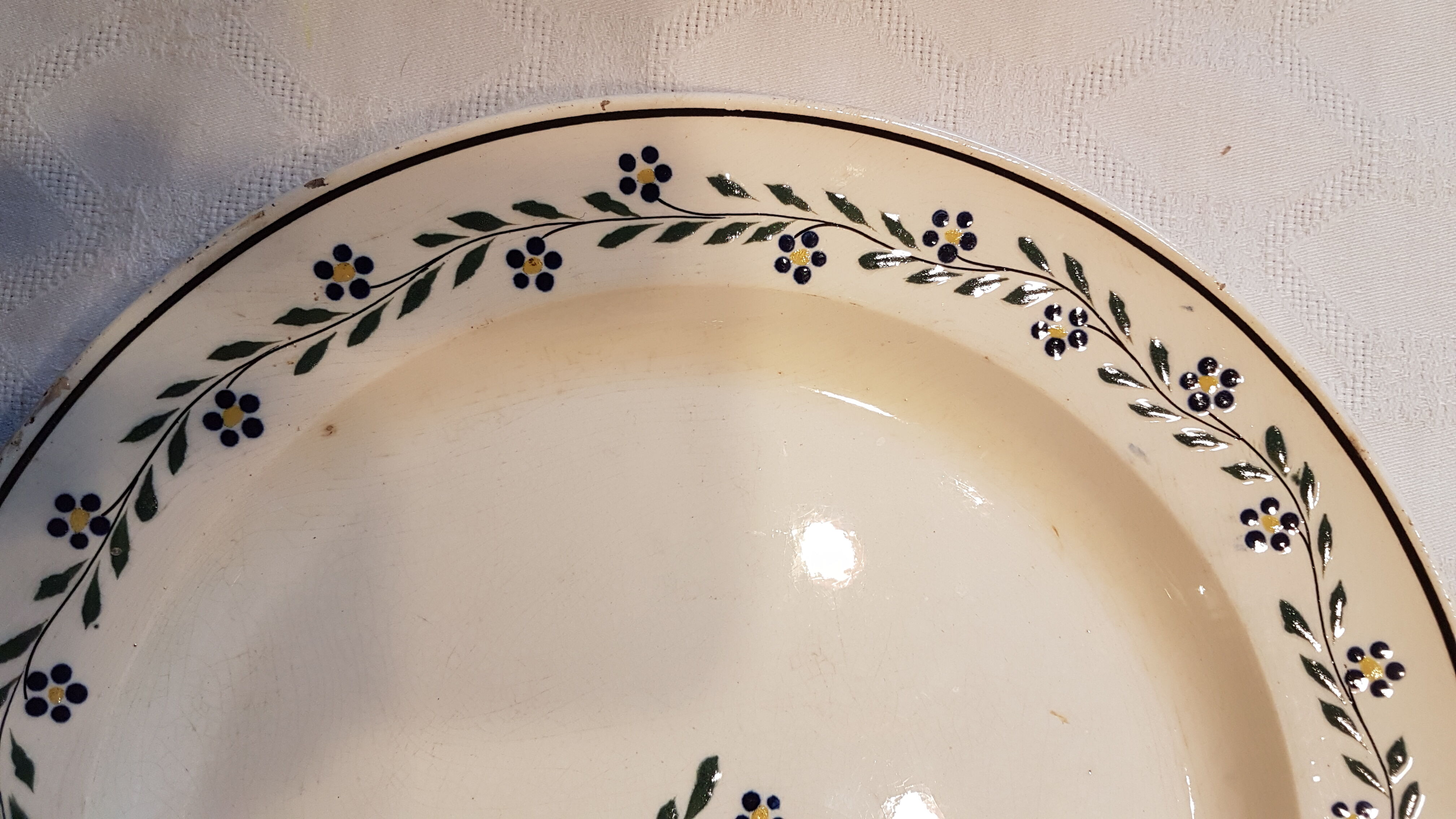 Plate decoration wreath