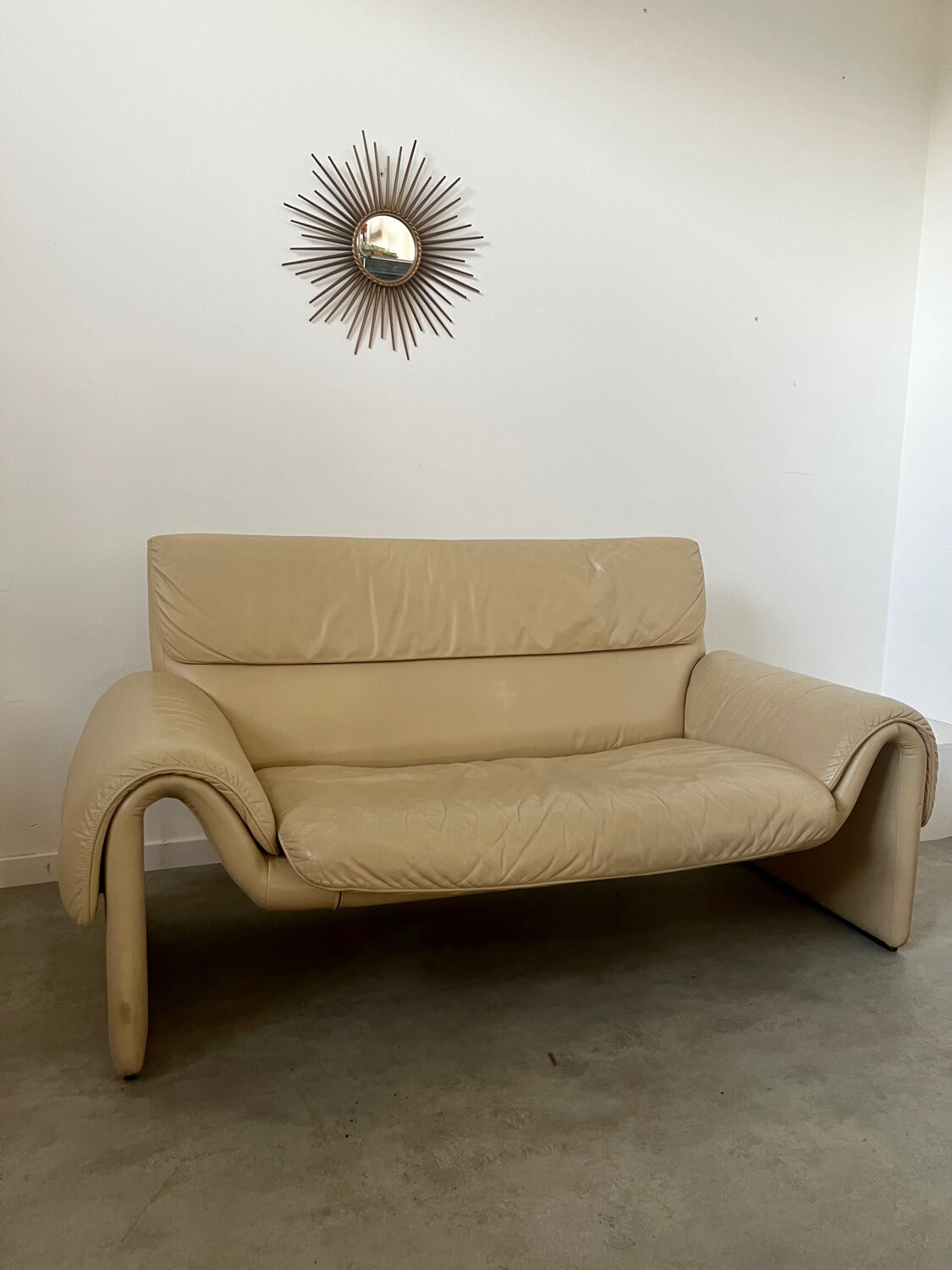 Vintage design sofa de sede ds-2011 in cream leather 2 places
