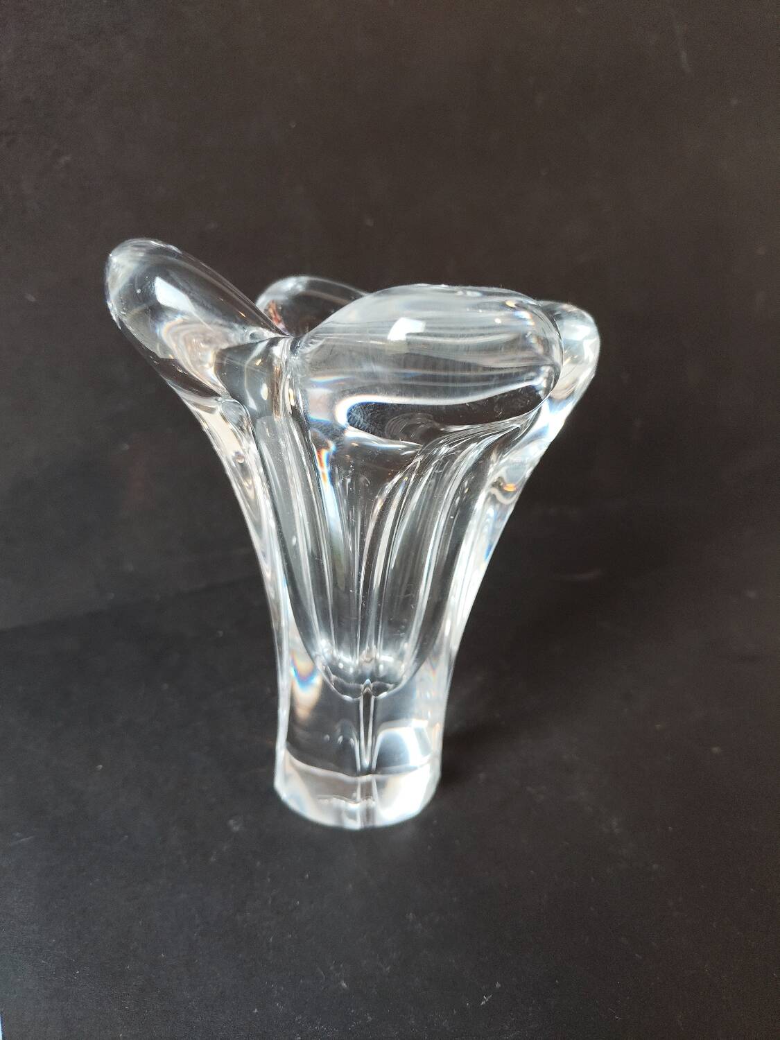 Bayel crystal vase – floral pattern – French glassware