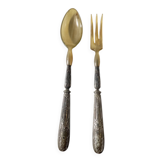 Horn and silver-plated salad cutlery, early 20th century.