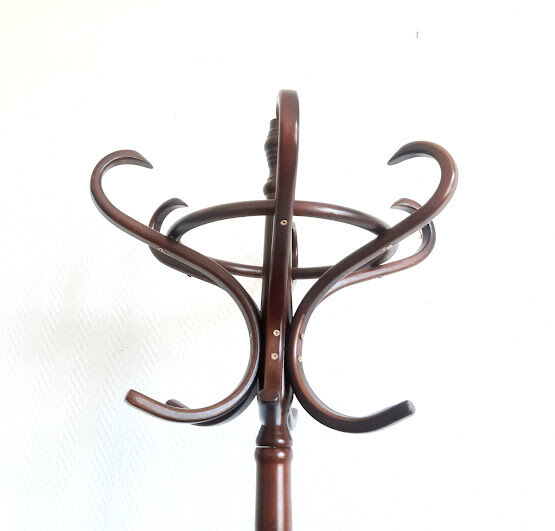 Curved wooden bistro parrot coat rack
