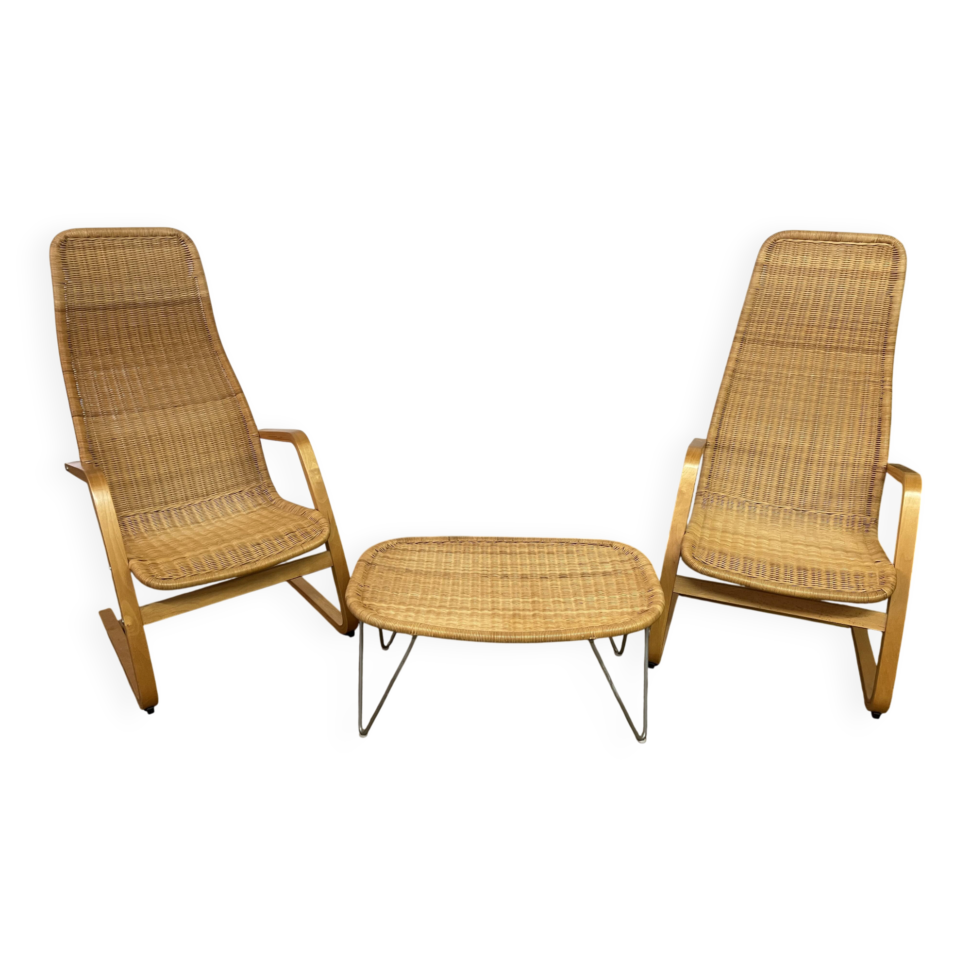 Superbe Ensemble Chaises et petite table en Osier