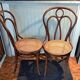 Pair of Thonet chairs No. 19 in beech from 1900;
