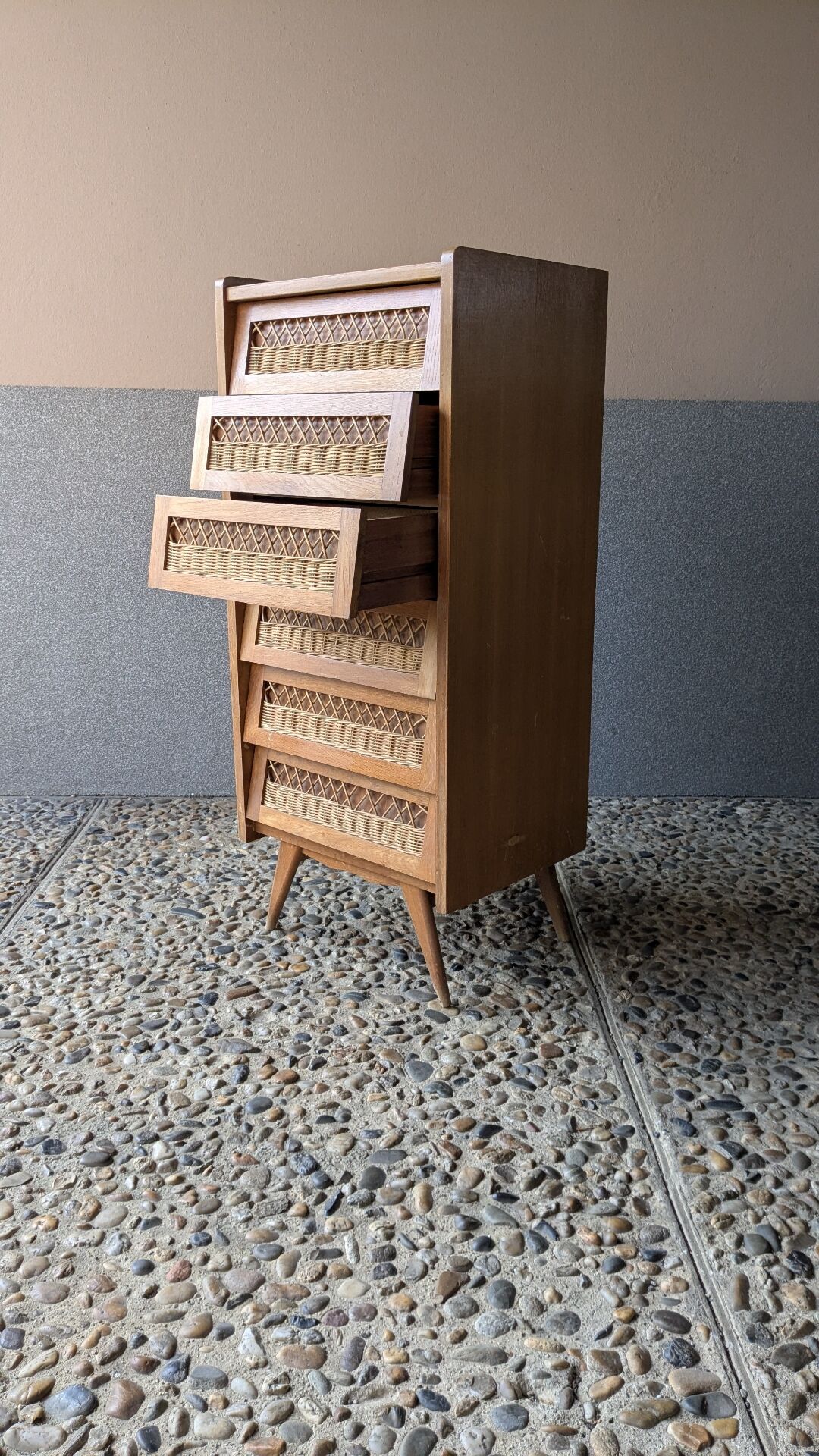 Vintage chest of drawers
