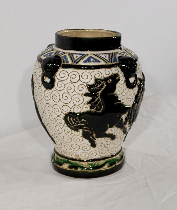 Glazed ceramic vase, china – 2nd part xixth