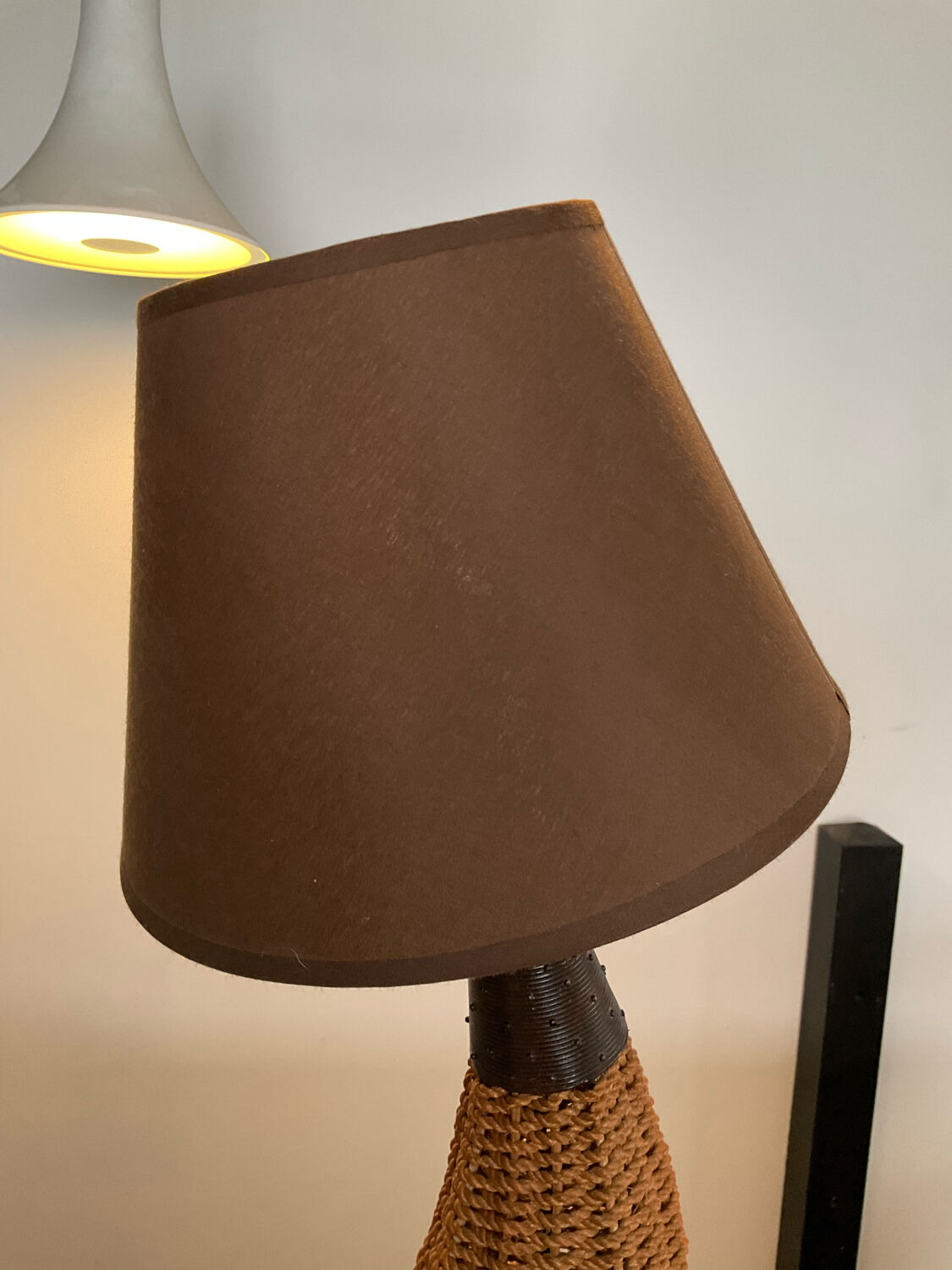 Lampe vintage en rafia