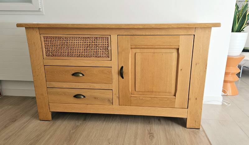 Buffet / TV unit in solid oak with a caned door.