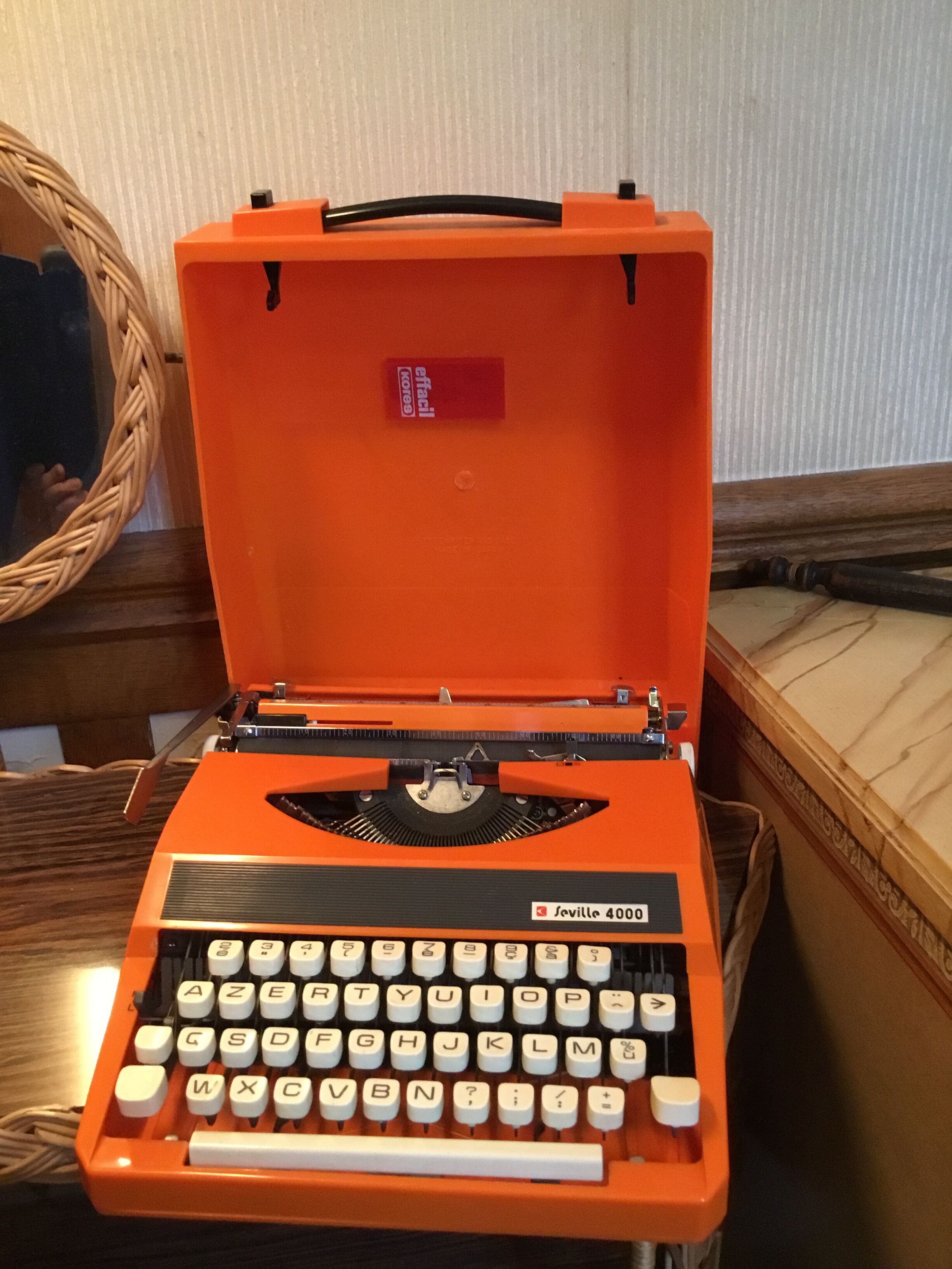 Machine à écrire vintage