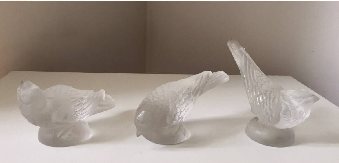 Sculpture of Birds in Molded Glass, Art Deco Bohemian Style, Lalique Sabino