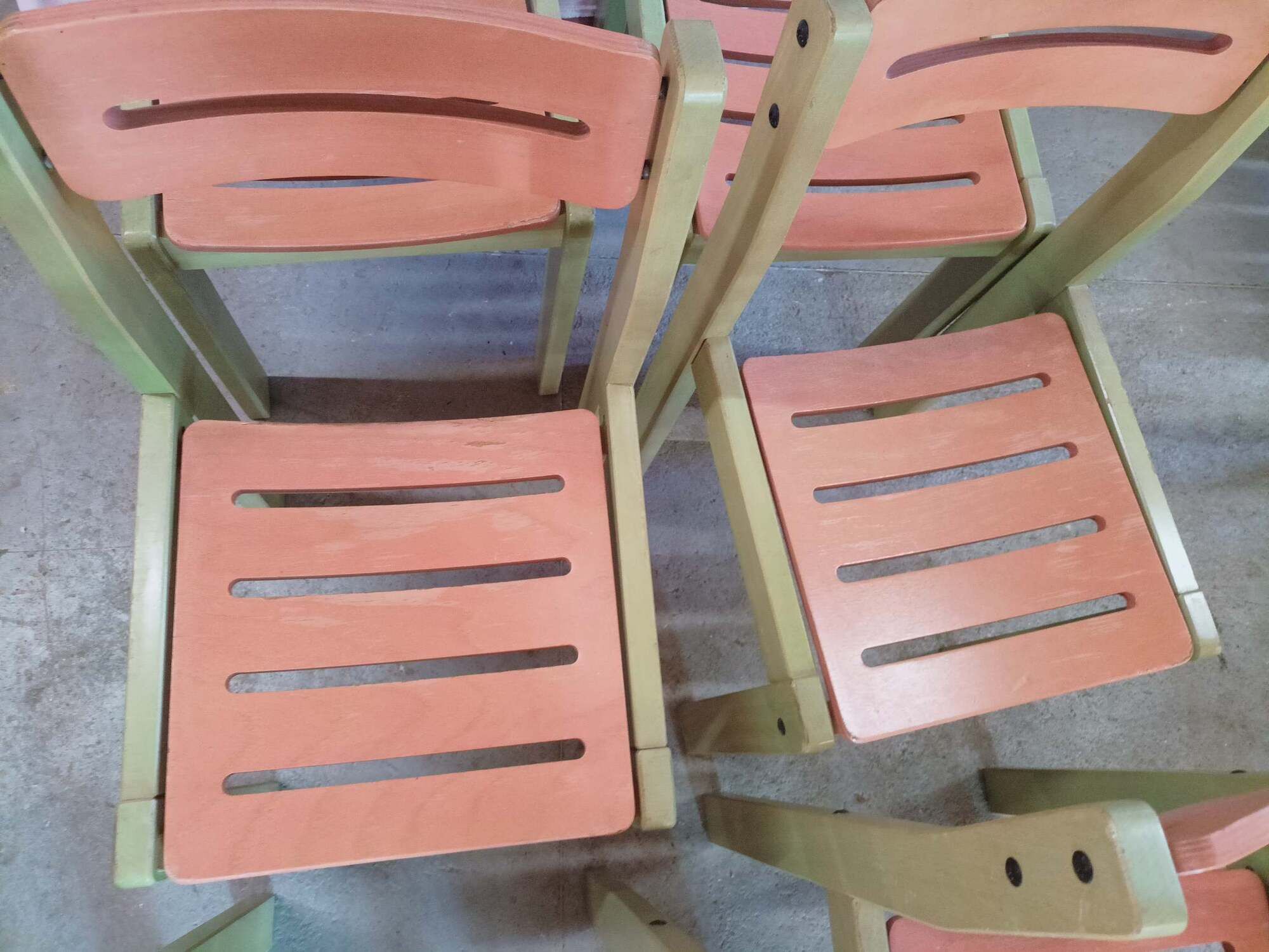 Set of 8 vintage 80s school chairs/ office