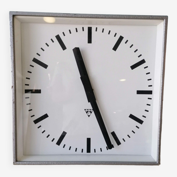 Czech industrial wall clock, school, railway station, 70s, Pragotron