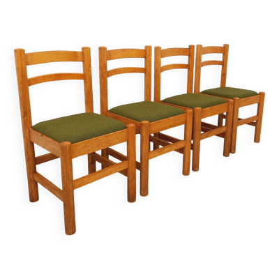 Suite de 4 chaises vintage en pin et tissu bouclette vert kaki des années 70