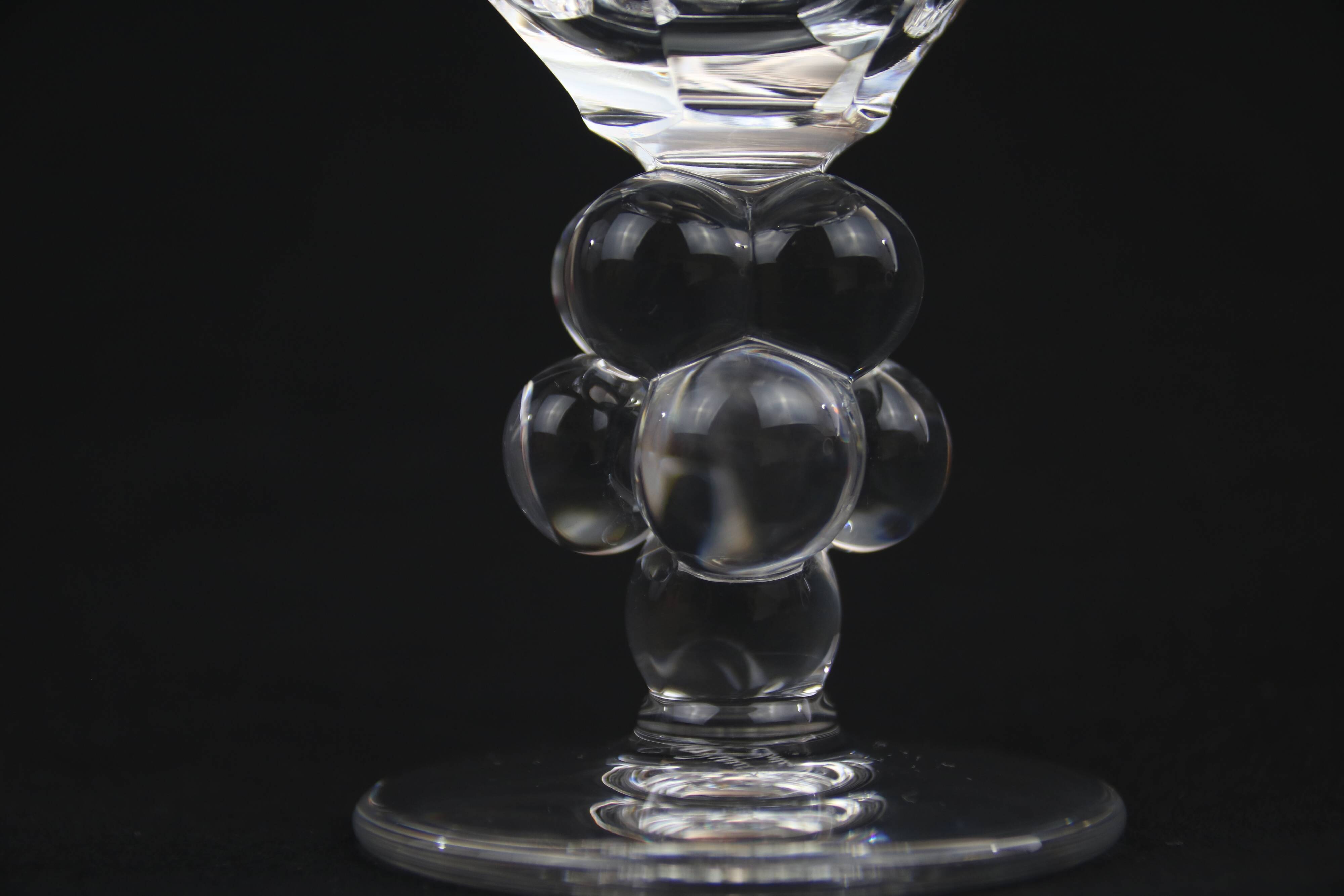 23 Crystal Flutes Model Clos Vougeot Lalique