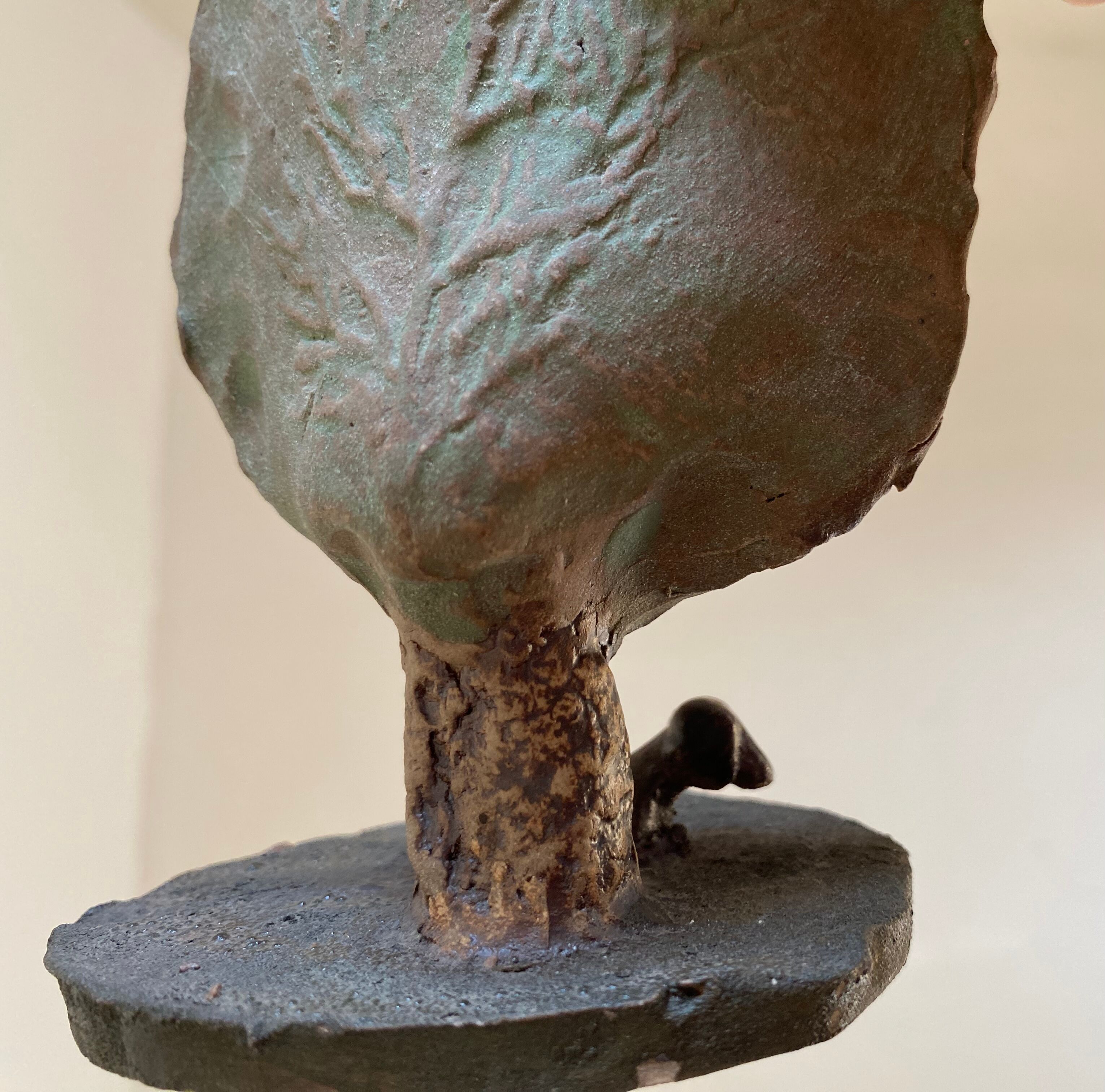 Soliflore terracotta tree and dog