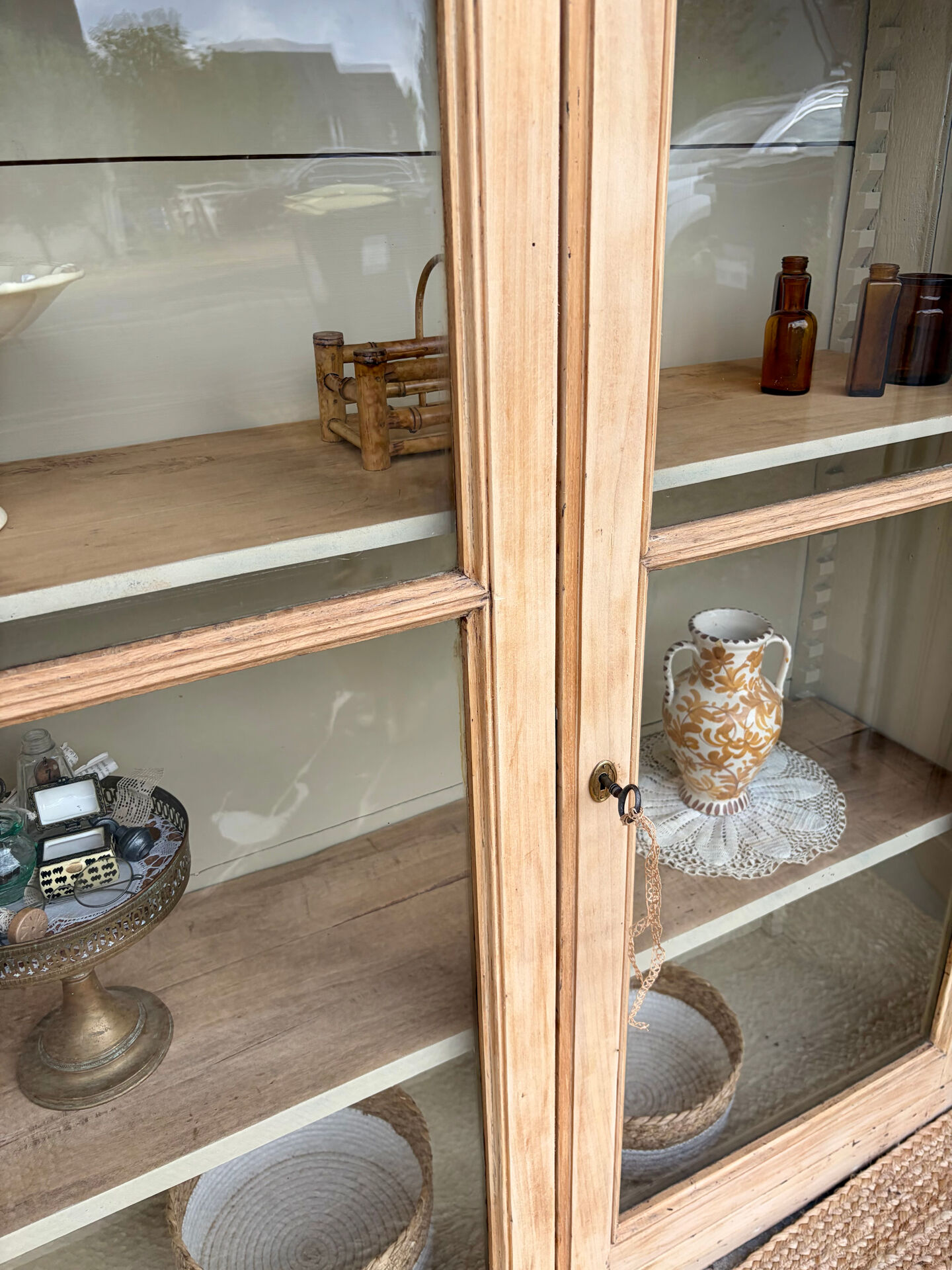Wooden display cabinet