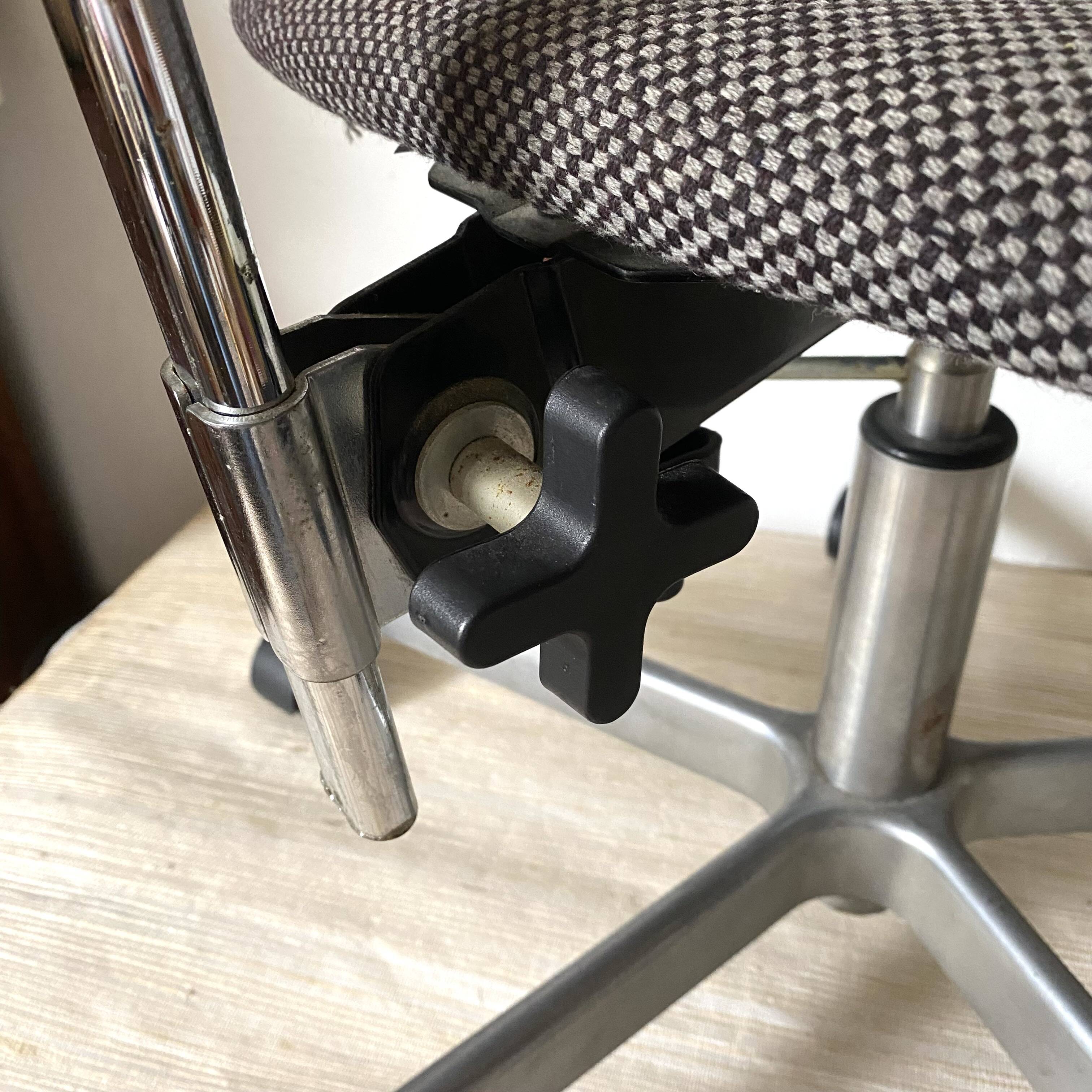 Swivel vintage office chair, adjustable height