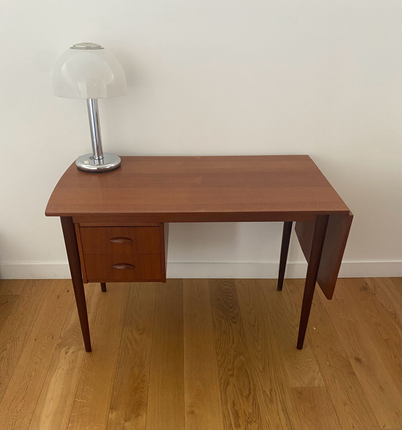 Bureau en teck de Edvard Valentinsen